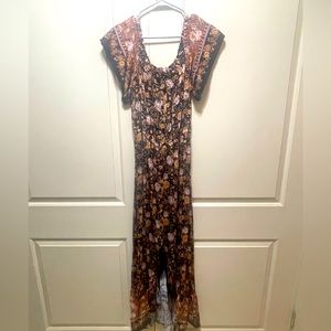 Vici off the shoulder maxi button up dress size large.